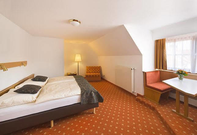 Hotel Garni Gaestehaus Am Muehlbach Ottobeuren Buitenkant foto